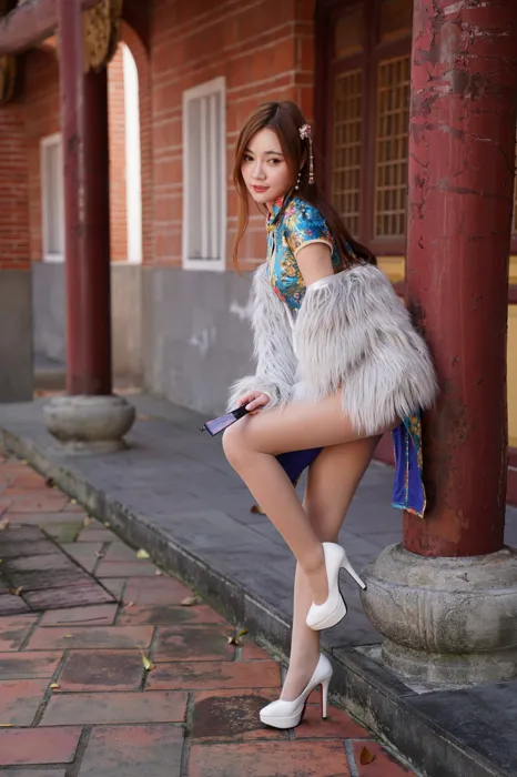 [Mzsock] NO.065 Su Xiaoli ultra short slit cheongsam high heels beautiful legs outdoor shot street photography#[102P]-59