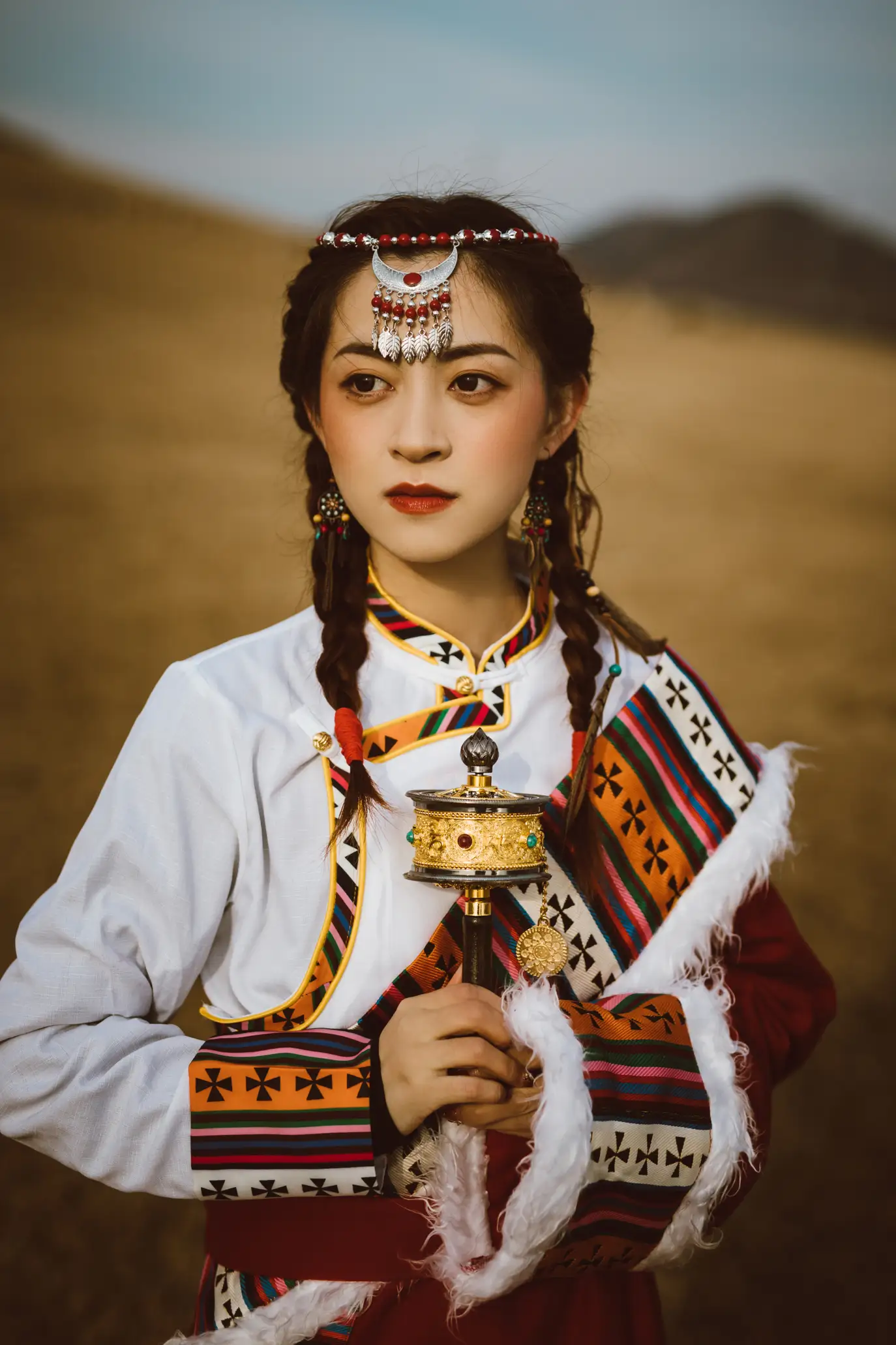 [YITUYU] 2022.07.04 Vol.1376 – Girl in Tibetan Clothes on the Ranch Yixuan-#[22P]-21